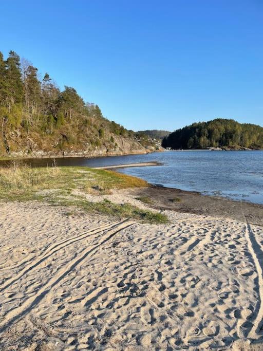 Ferienwohnung Leilighet Ved Sjoen Med Strand Porsgrunn Exterior foto